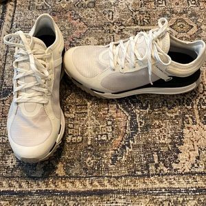 BRAND NEW North Face shoes